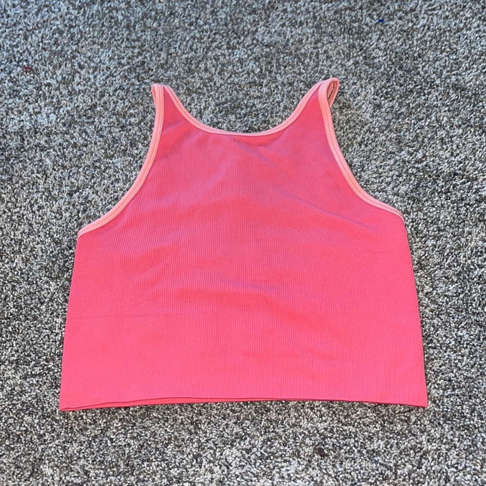 Athleta pink cropped tank